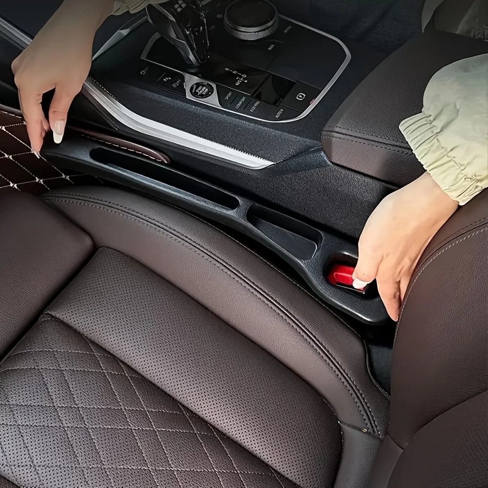 Interior Design Mockup - 2 Buah Pengisi Celah Kursi Mobil,
